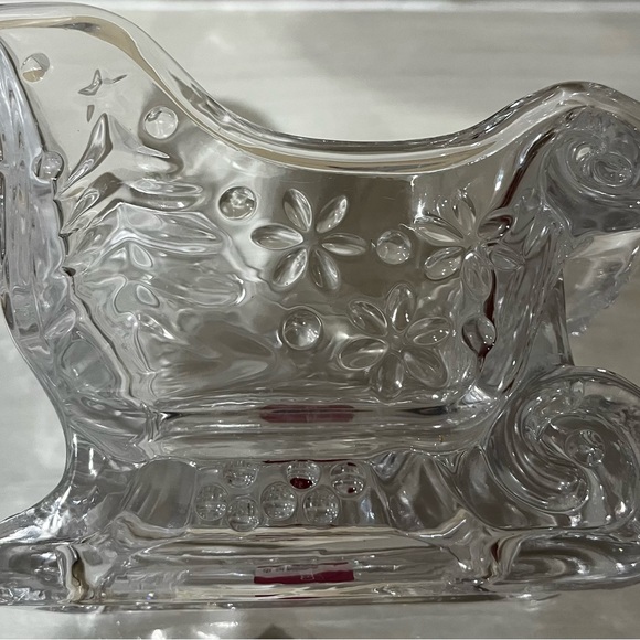 Vintage Mikasa Crystal Santa Sleight Centerpiece Candy Dish - Picture 3 of 3